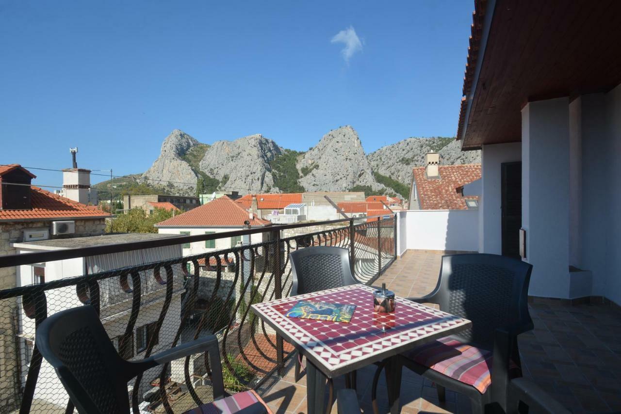 Apartment Mimica-Croatia , Omis , Center المظهر الخارجي الصورة