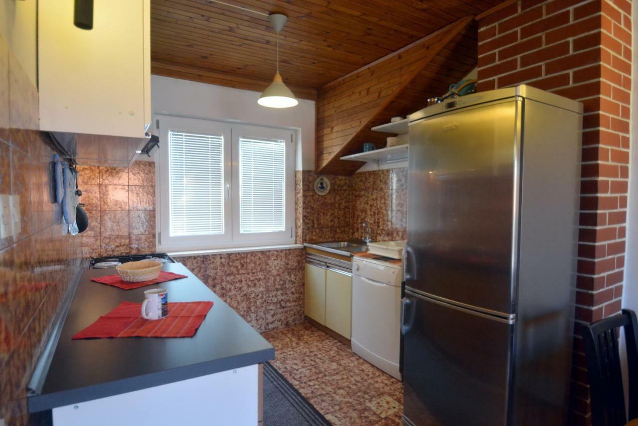 Apartment Mimica-Croatia , Omis , Center المظهر الخارجي الصورة