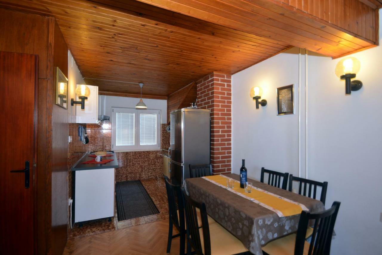 Apartment Mimica-Croatia , Omis , Center المظهر الخارجي الصورة