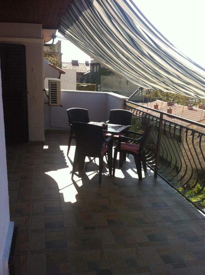 Apartment Mimica-Croatia , Omis , Center المظهر الخارجي الصورة